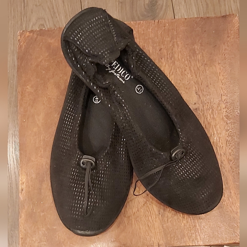 A'rcopedico anatomic flats